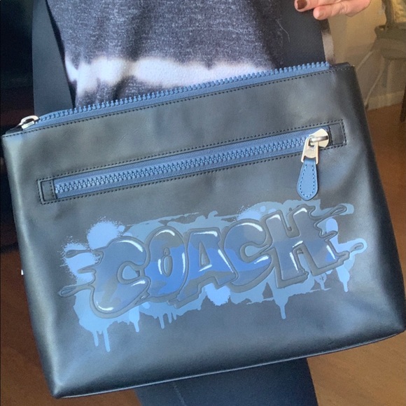 UNISEX -Authentic COACH Calf leather Logo zip top shoulder/Crosby - Picture 3 of 14